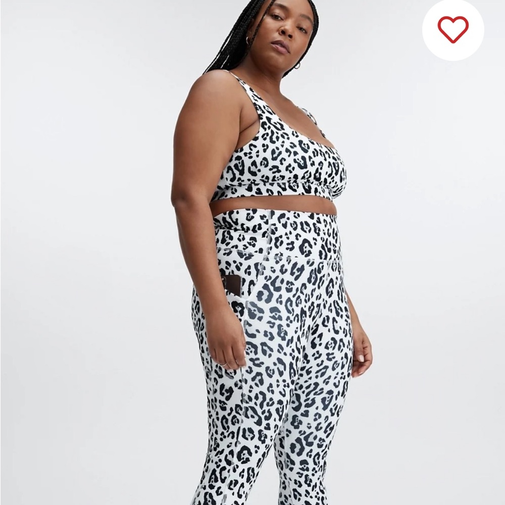 Fabletics 2X Snow Leopard Bra and Legging Set